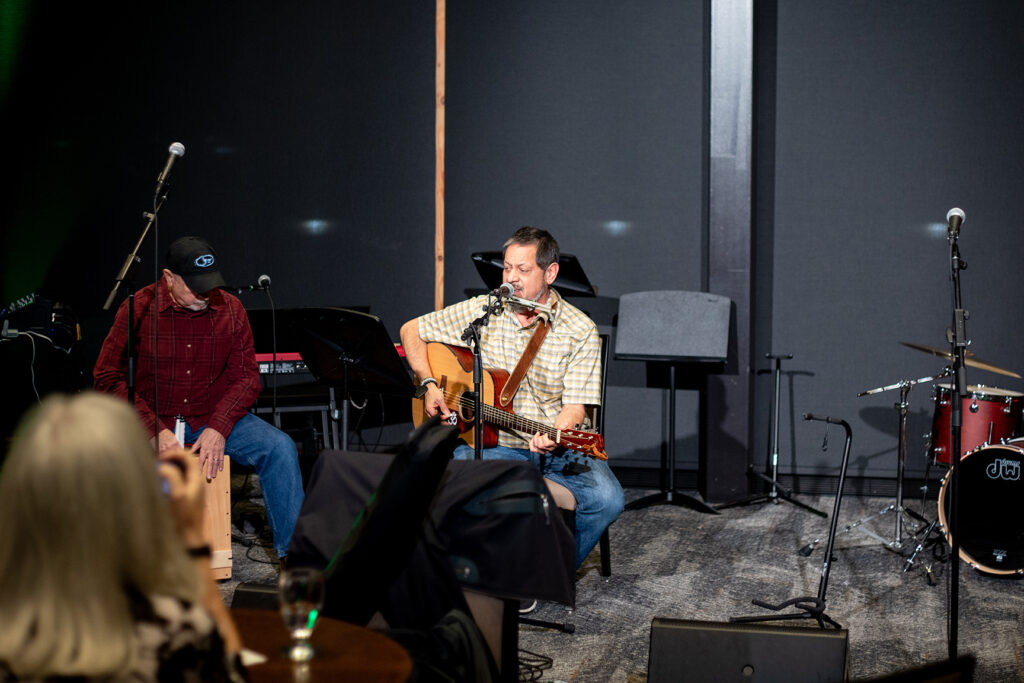 singer-songwriter-port-angeles